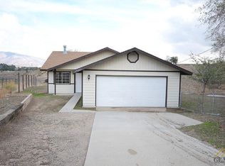 19801 Sun Ct, Tehachapi, CA 93561