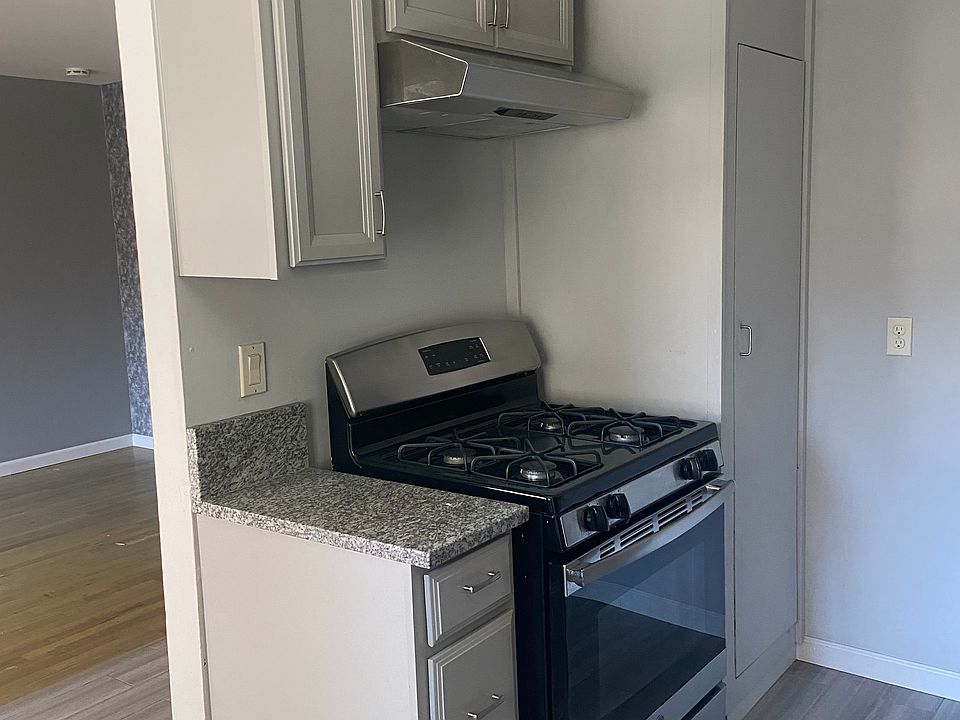 Stainless steel stove