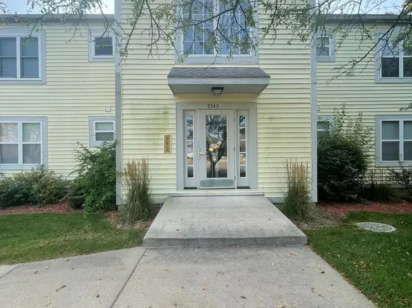 2243 S Huron Pkwy APT 3, Ann Arbor, MI 48104