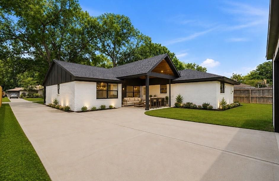 1st image of 6139 Valkeith Dr