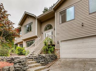 6922 35th St W, University Place, WA 98466