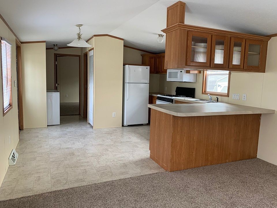 1st image of 260 Pin Oak Dr #54