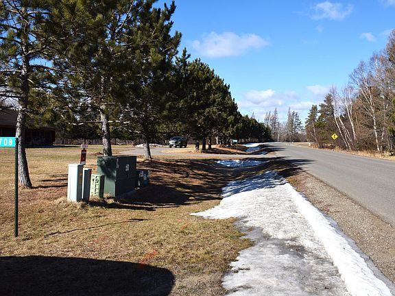 3rd image of 708 Rodeo Dr NW