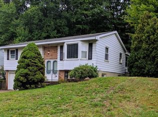 4415 Carol Ave SW, Wyoming, MI 49519