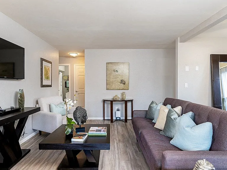 The Casas — Photo 26