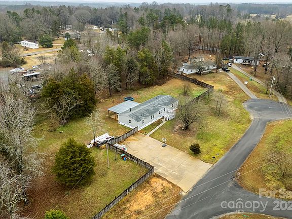 3rd image of 1515 Sugarcane Ln