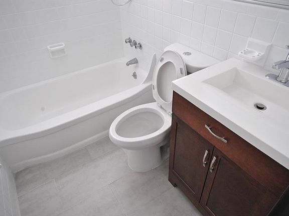 4th image of 7745 Harding Ave APT 20