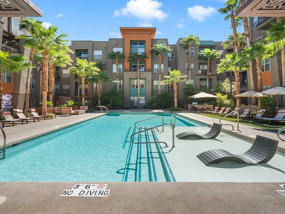 Lofts at 7100