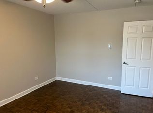 20 S Dee Rd #2A, Park Ridge, IL 60068