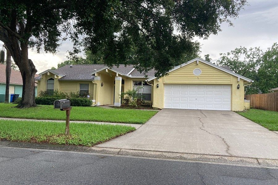 1st image of 10307 Ashley Oaks Dr
