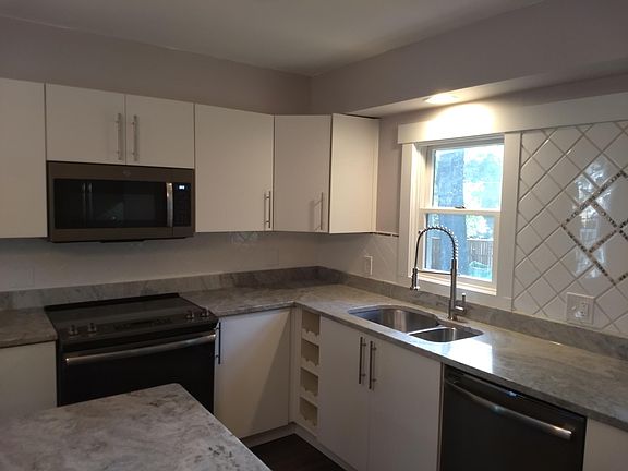 2nd image of 98 Woodcock Ave #B