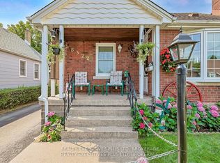 6322 Monroe St, Niagara Falls, ON L2G 2G8