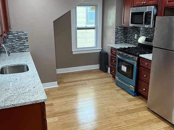 2nd image of 20 Bamford Pl