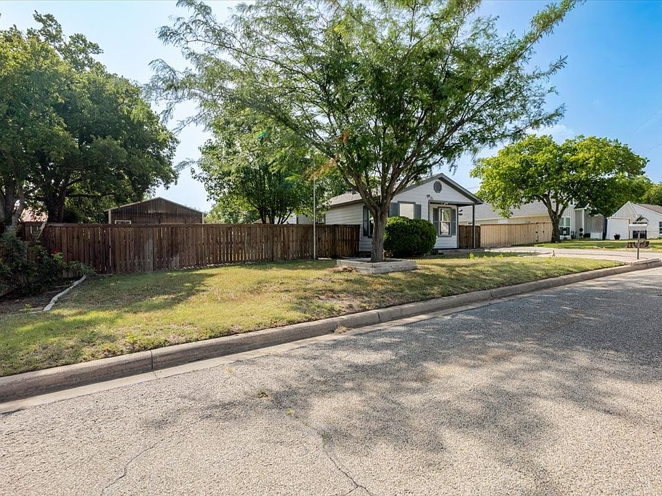 1st image of 308 Hallvale Dr