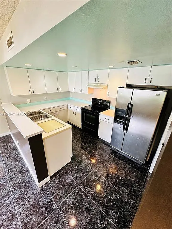 2 bed, 2.0 bath, 1200 sqft, $2,000 — Photo 4