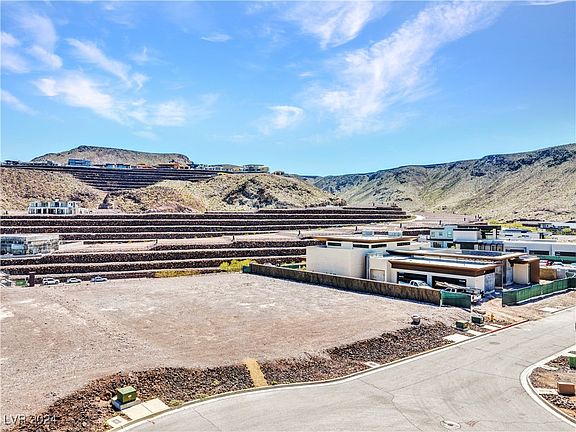 2nd image of 20 Sanctuary Peak Ct