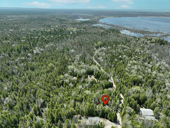 4th image of 51 Cedar Trl