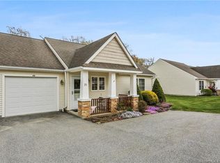 25 River Walk Dr #25, Brooklyn, CT 06234