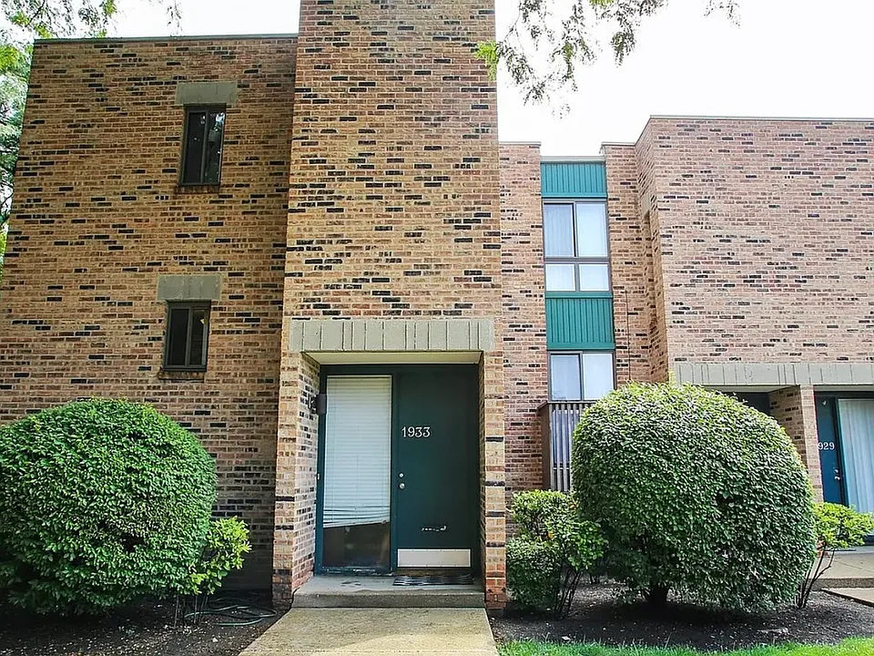 1933 Song Sparrow Ct