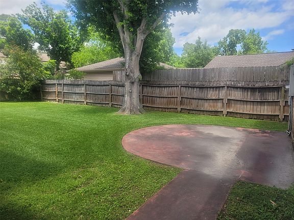 5th image of 4203 Shady Springs Dr