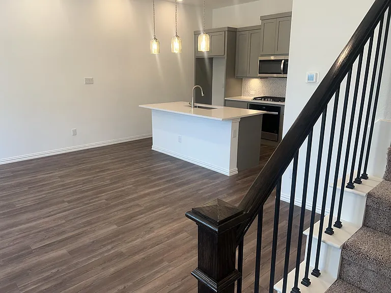 4512 Ward St — Photo 28