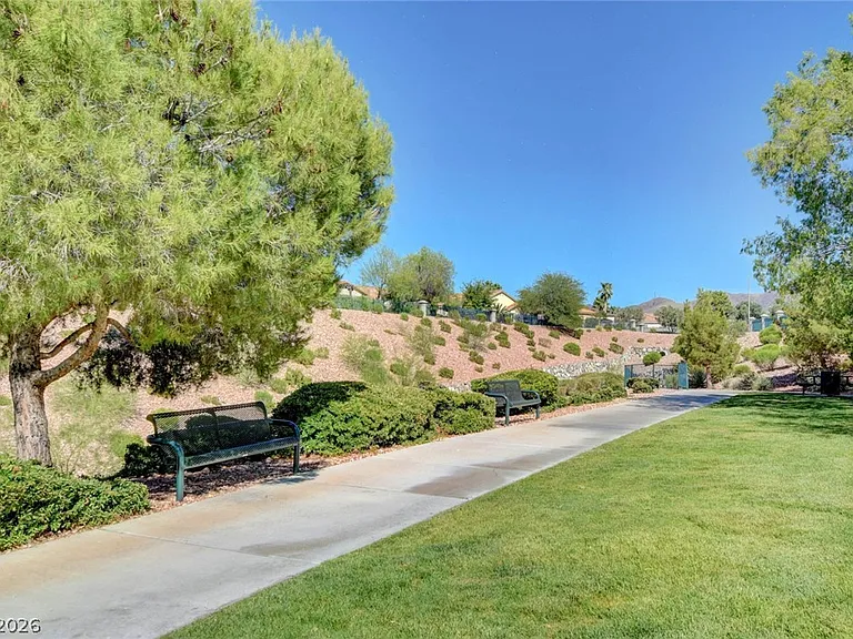 1693 Ravanusa Dr — Photo 67