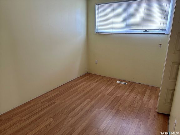 5th image of 602 4th Street