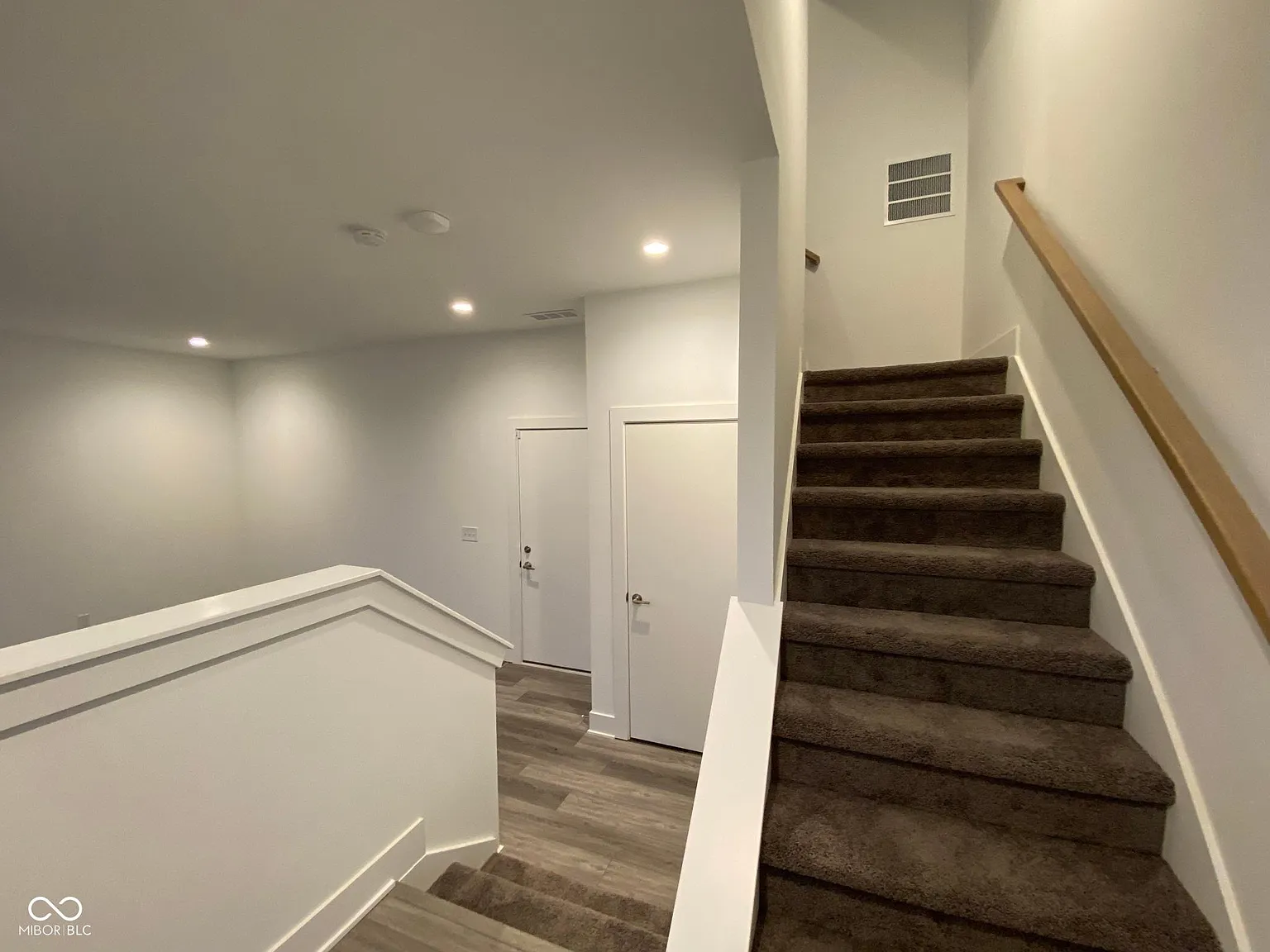 3 bed, 2050 sqft, $3,175 — Photo 4