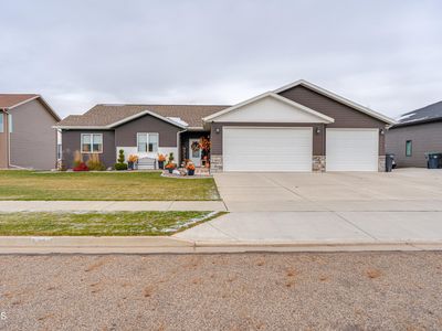602 Cobblestone Loop SW, Mandan, ND, 58554