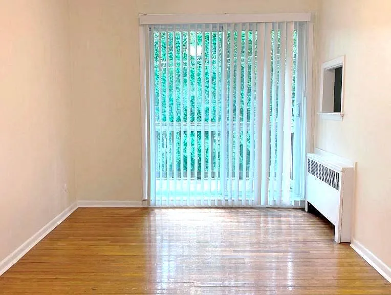 Riverhill Apartments — Photo 29