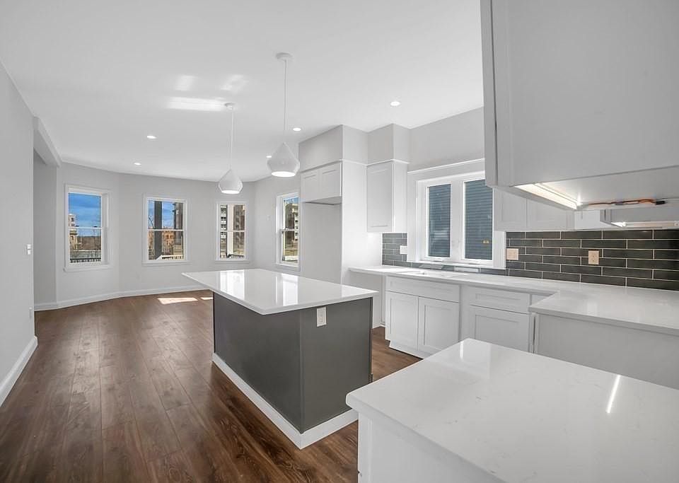 1st image of 111 Thomas Burgin Pkwy #109
