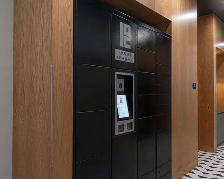 CHRONICLE: Stylish Wallingford Studios with Full Appliance Package & Premium Amenities — Photo 41