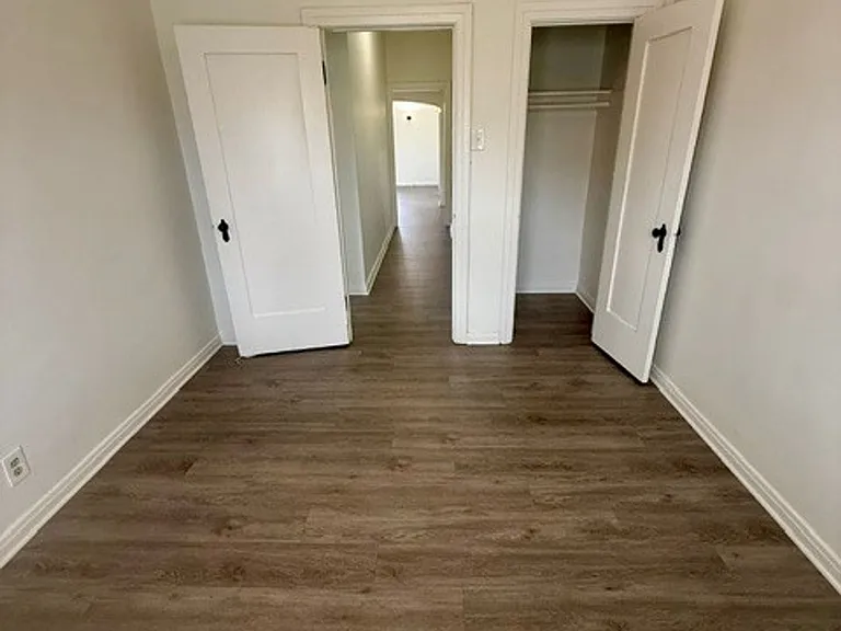 1053-1059 Mira Mar Ave #3751-3753 — Photo 9
