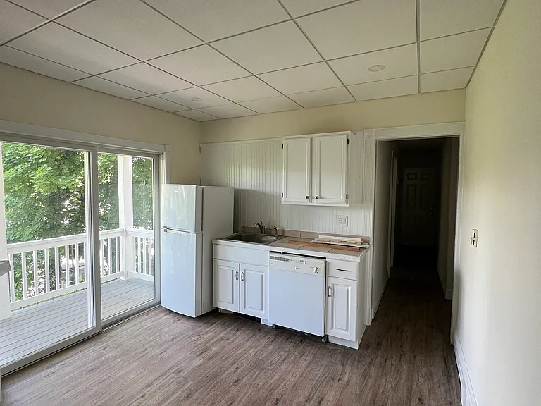 27 Prospect St #1 — Photo 5