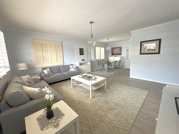 4th image of 2340 NE 9th St APT 210
