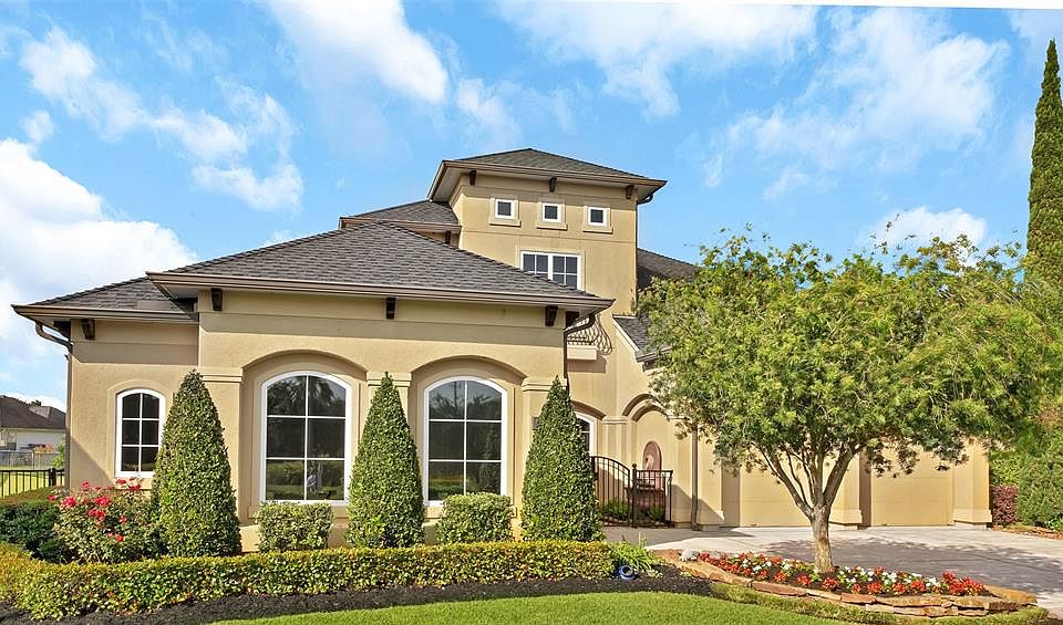 1st image of 3905 Breezeway Ct