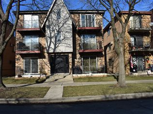 6650 W 64th Pl APT 2W, Chicago, IL 60638