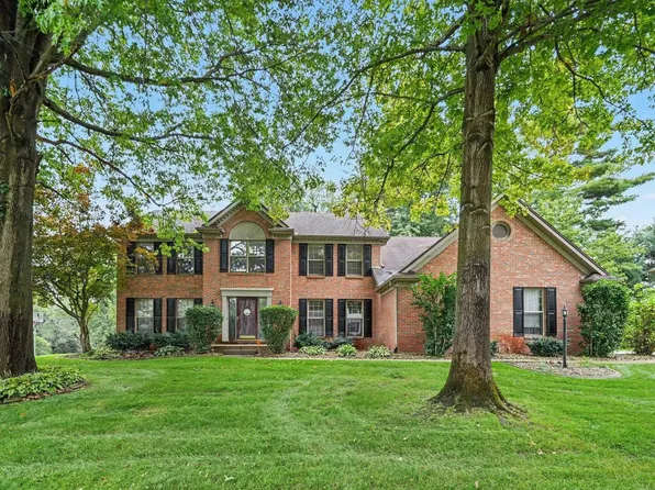 52480 Woodington Ct, Granger, IN 46530