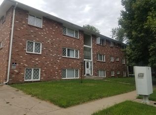 2301 S 14th St APT B3, Lincoln, NE 68502