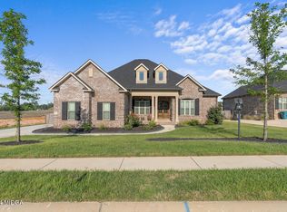 629 McCarley Downs Dr, Bonaire, GA 31005