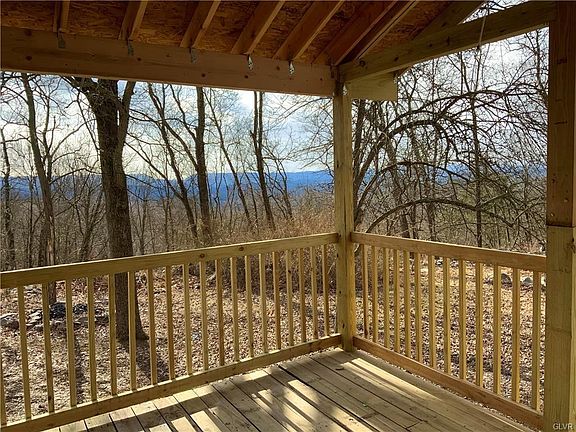4th image of 3477 Fairview Dr
