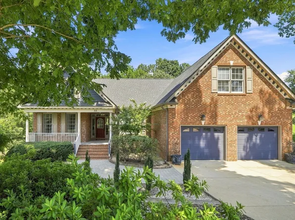 101 Charleston Dr, Clayton, NC 27527