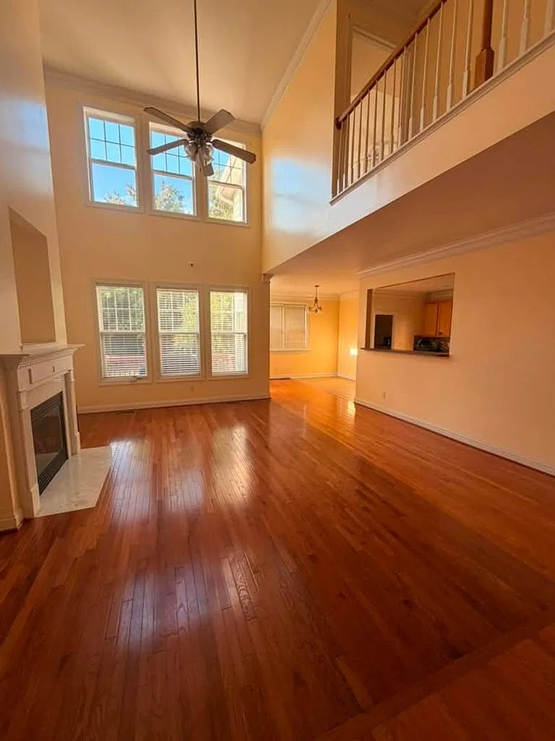 Spacious 5BR House in Cary — Photo 4