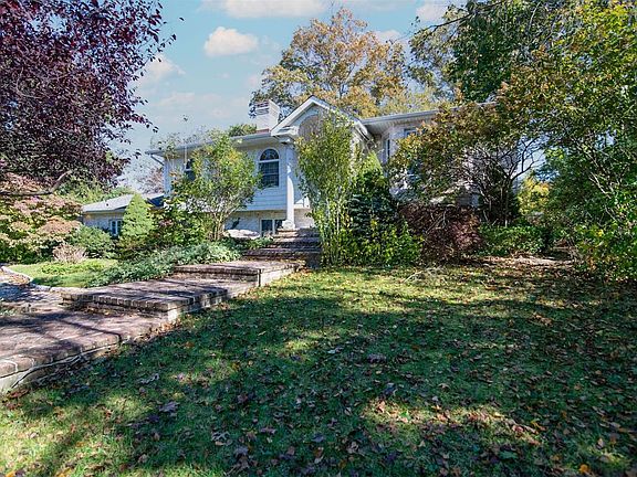 2nd image of 177 Tredwell Ave