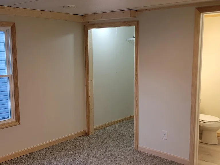 158 Ashlyn Dr — Photo 6