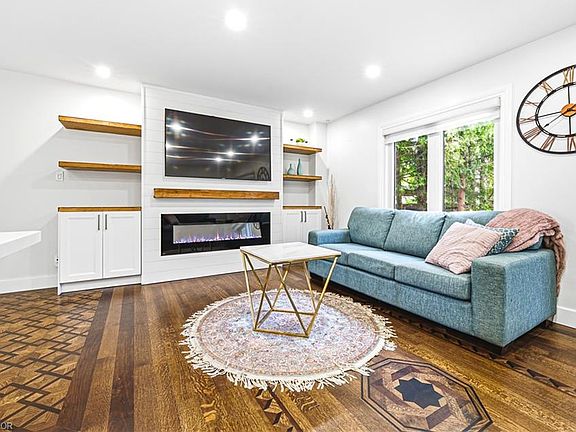 5th image of 2116 Prospect St #C