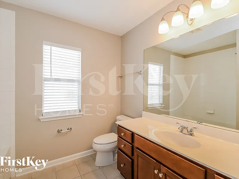 8327 Highgate Dr — Photo 13