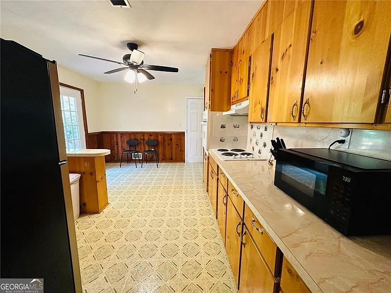 6441 Dunmoor Dr — Photo 8