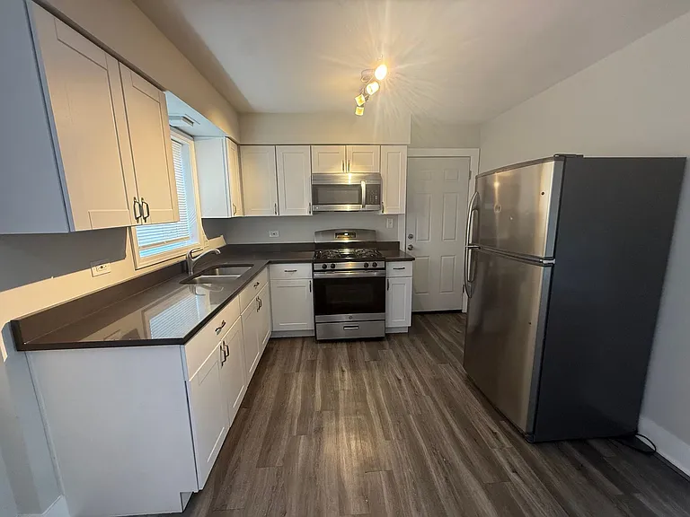 315 Bluff Avenue — Photo 1