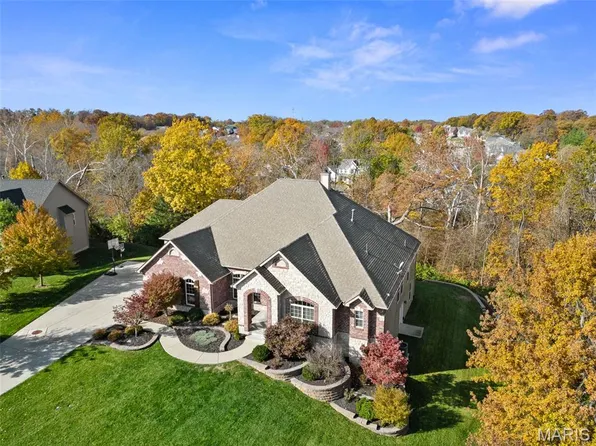 211 Rue De Vin Lake, Lake Saint Louis, MO 63367